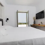 Golden Bay Luxury And Chrisi Akti (Paros)