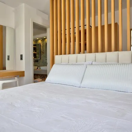 Golden Bay Luxury And Aparthotel