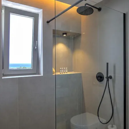 Golden Bay Luxury And Chrisi Akti (Paros)