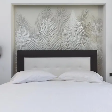 Golden Bay Luxury And Aparthotel
