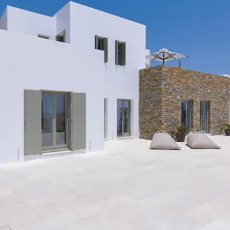 Golden Bay Luxury And Aparthotel Chrisi Akti (Paros)