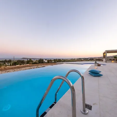 Golden Bay Luxury And Apartahotel *