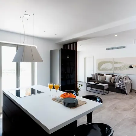 Golden Bay Luxury And Chrisi Akti (Paros)