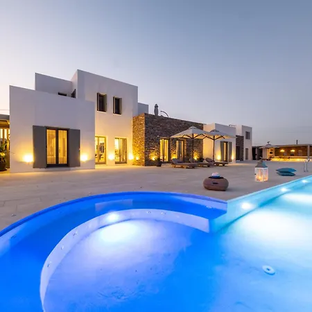 Golden Bay Luxury And 4* Chrisi Akti (Paros)