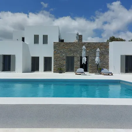 Golden Bay Luxury And Aparthotel 4*