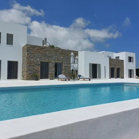 Golden Bay Luxury And Apartahotel Chrisi Akti (Paros)