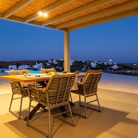 Golden Bay Luxury And Aparthotel Chrisi Akti (Paros)