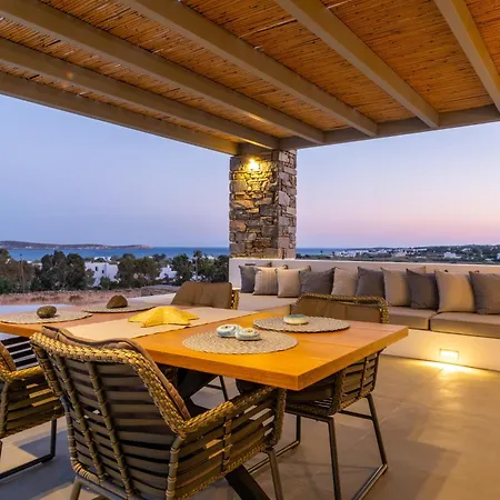 Golden Bay Luxury And Aparthotel Chrisi Akti (Paros)