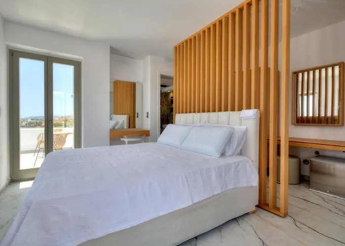 Golden Bay Luxury And Lägenhetshotell