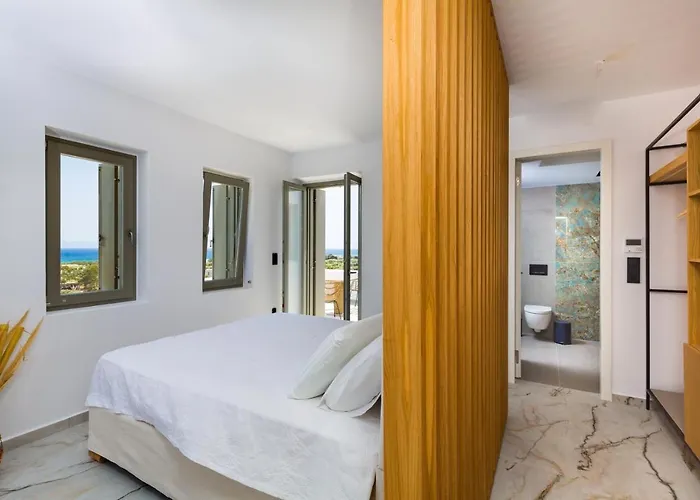 Golden Bay Luxury And Lägenhetshotell Chrisi Akti (Paros)