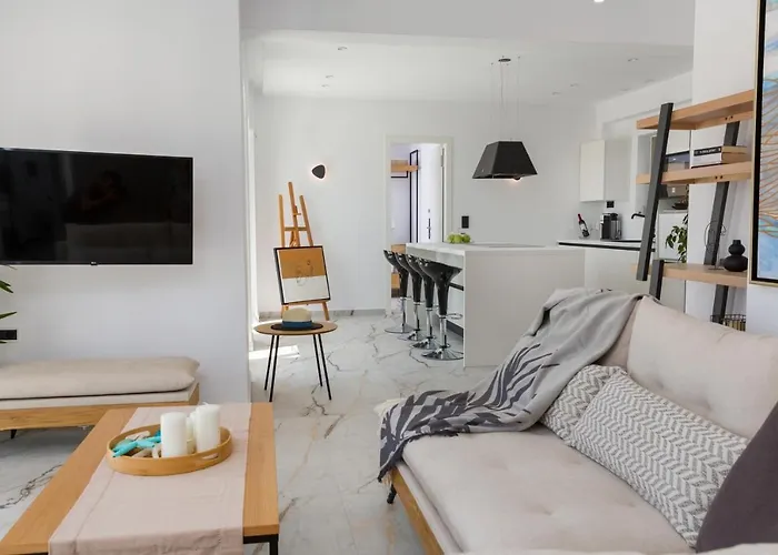 Lägenhetshotell Golden Bay Luxury And