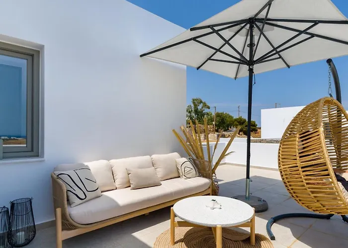 Golden Bay Luxury And 4* Chrisi Akti (Paros)