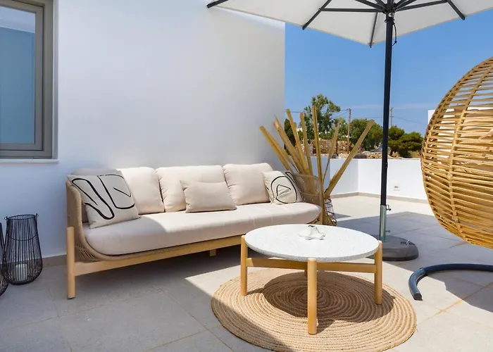 Lägenhetshotell Golden Bay Luxury And Chrisi Akti (Paros)