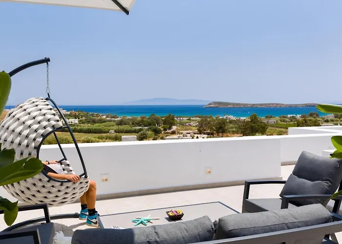 Lägenhetshotell Golden Bay Luxury And 4*